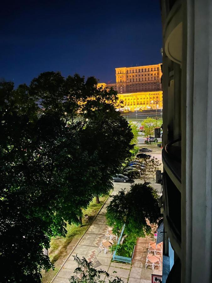 Chic Piata Constitutiei - View From The Balcony To The Palace Of Parliament 公寓 布加勒斯特